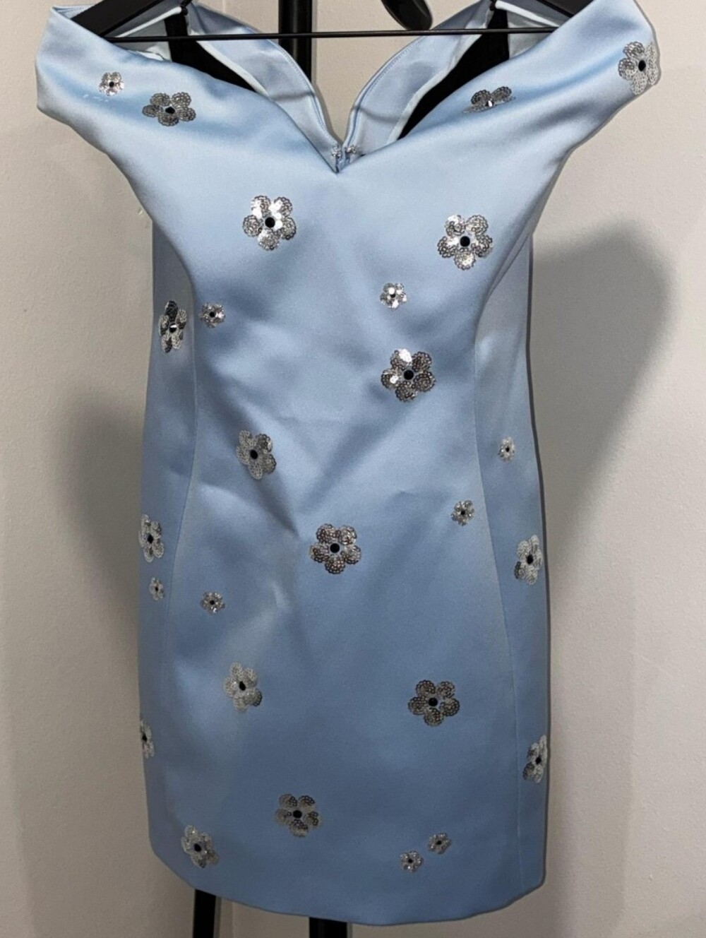 Nwt. Marc Jacobs Baby Blue Sweetheart Neck W Sequins Silver Flowers Midi Dress